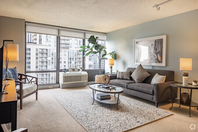 1BR, 1BA - 792SF - Living Room
