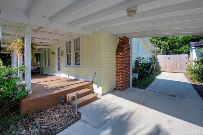 Photo - 1717 N 16th Ave