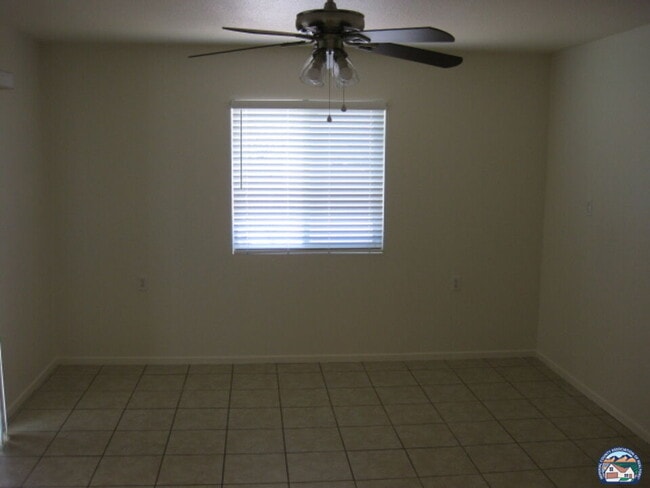 Photo - 1661 Yucca Dr