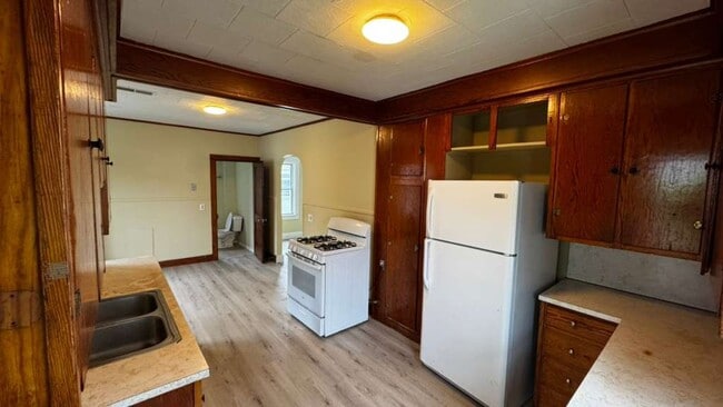 Photo - 5-9 Mill Unit 9