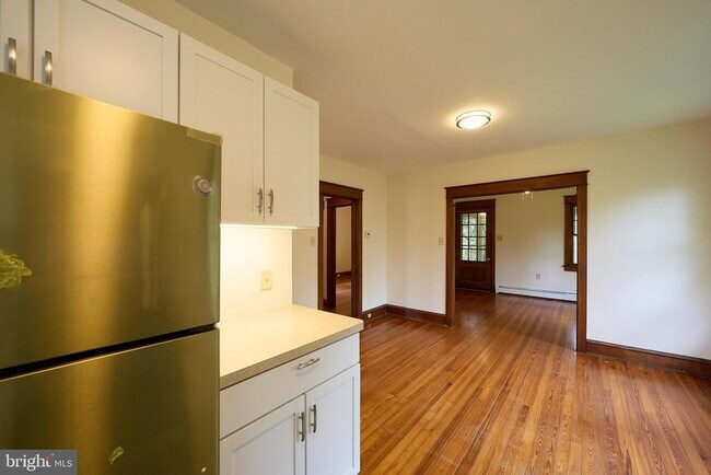 Photo - 53 W Knowlton Rd