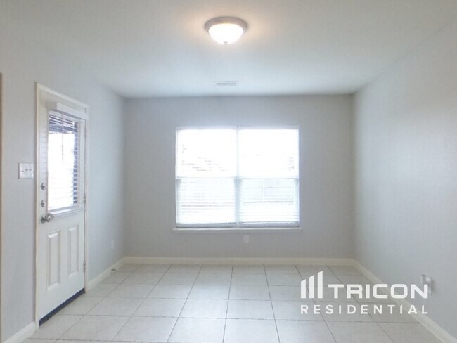 Photo - 3017 Rocking Hills Trail