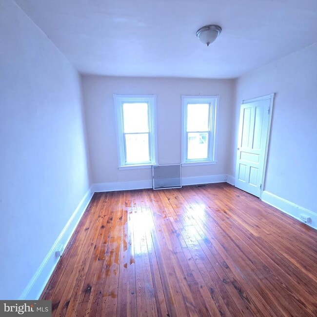 Photo - 2624 E Venango St