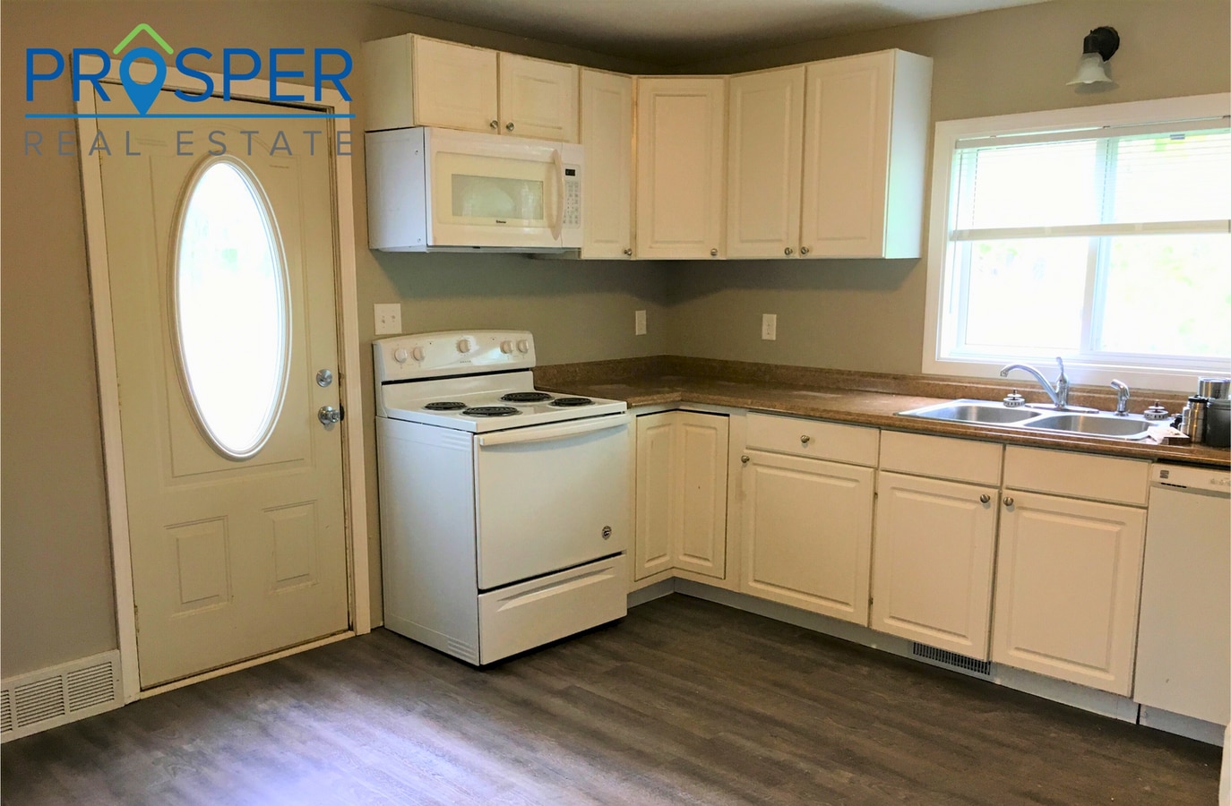 Photo - Spacious Wausau 4-Bedroom with Porch & Backyard