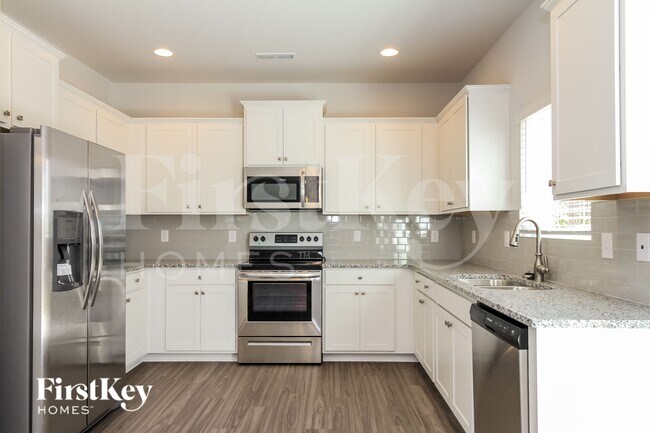 Photo - 6410 Beaver Pond Ct