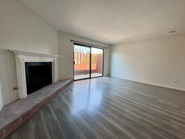 5070 Kester Ave Unidad 3