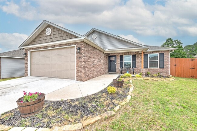 Photo - 103 W Gillian Ave