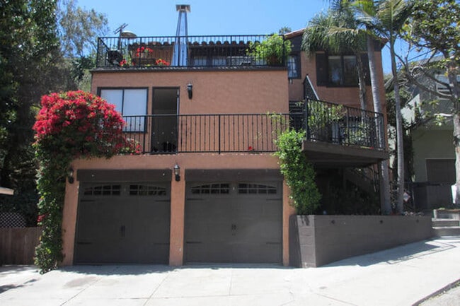 Photo - 2001 Pinehurst Rd Unit 2001