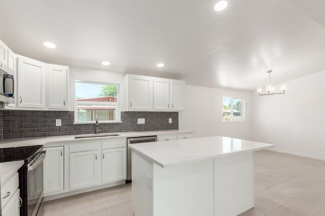 Photo - 2110 N Highland Ave