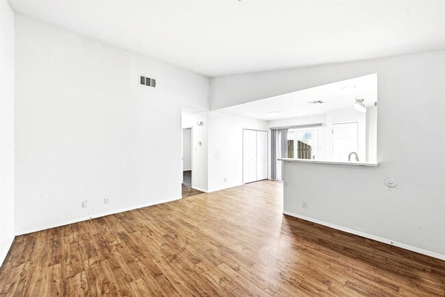 Photo - 10604 Lanshire Dr