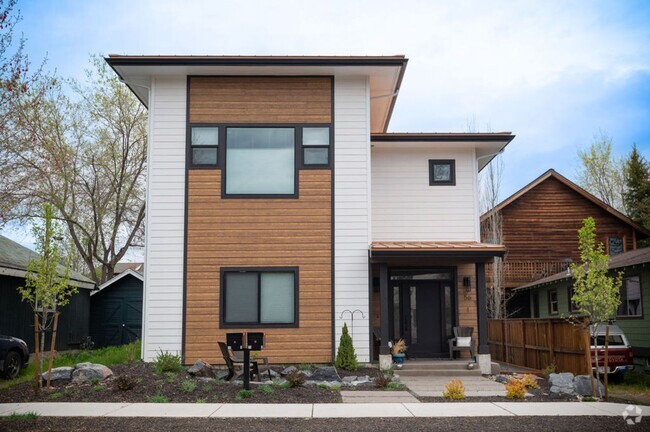 Building Photo - McKay Ave New Construction Rental