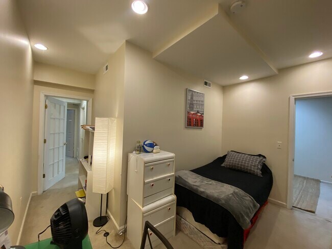 Photo - 5102 Warren Plz NW Unit 3