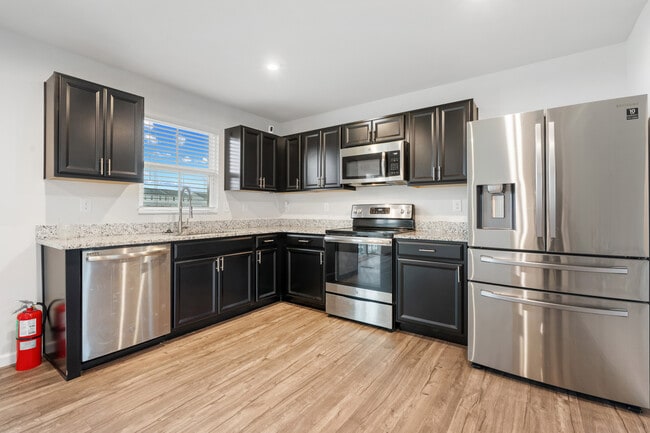 Photo - 130 Wye Oak Dr