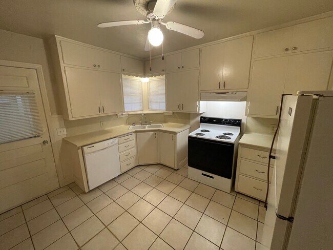 Photo - 3319 28th St