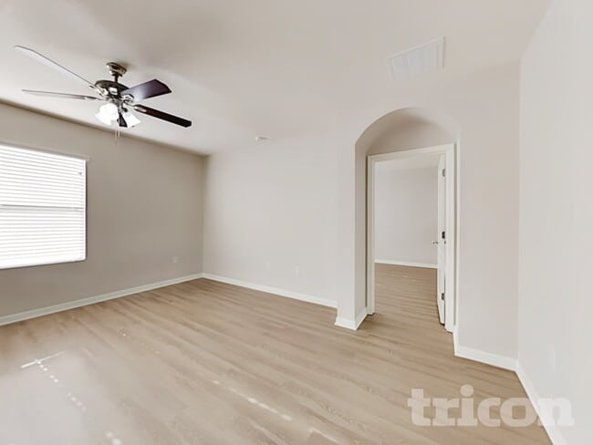 Photo - 2449 Valhalla Dr