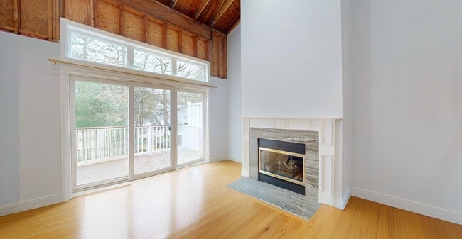 Photo - 8 Knollwood Ct