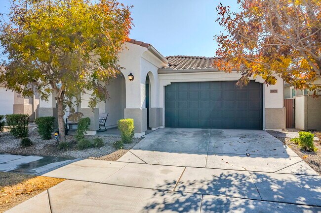 Photo - 9935 E Thornbush Ave House