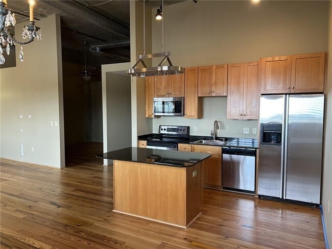 Building Photo - 6105 Blue Stone Rd Unit 413