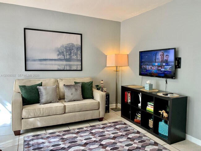 Photo - 1130 NE 81st St Unit 3