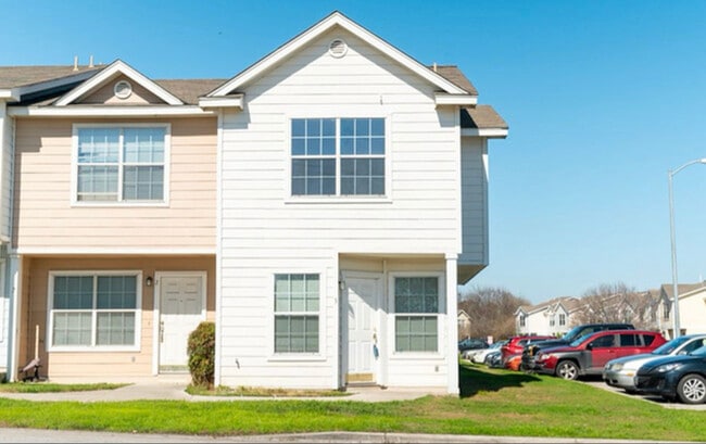 Building Photo - 3 Bratton Dr Rental