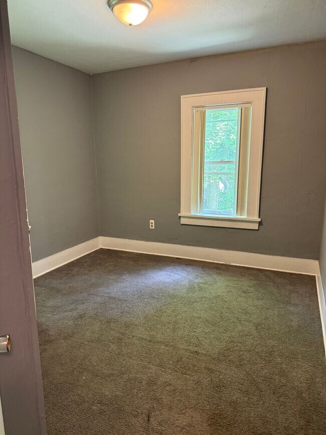 Photo - 55-57 Leila St Unit 57 up