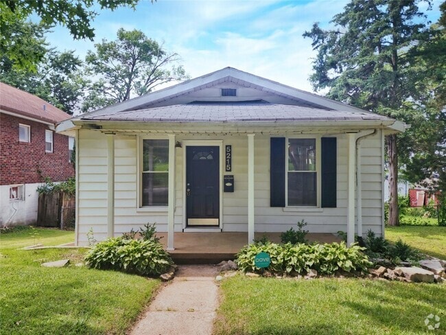 Building Photo - 5215 Dewey Ave Rental