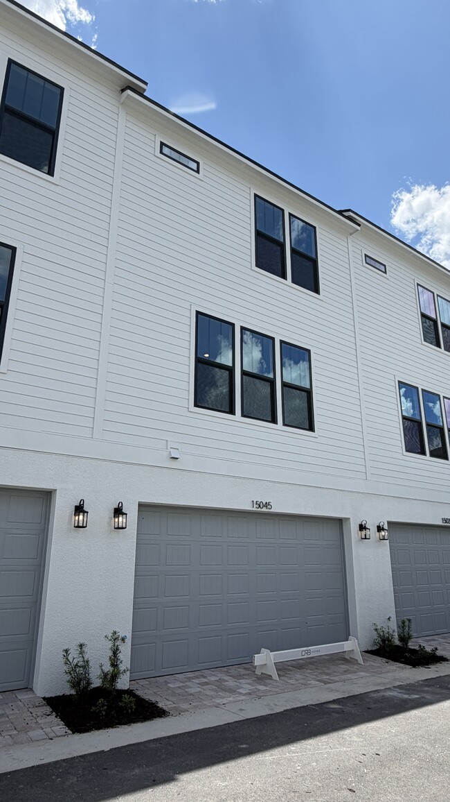 Photo - 15045 Groveside Rd
