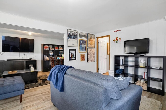 Building Photo - 9813 62nd Ave S Unit ID1310552P Rental