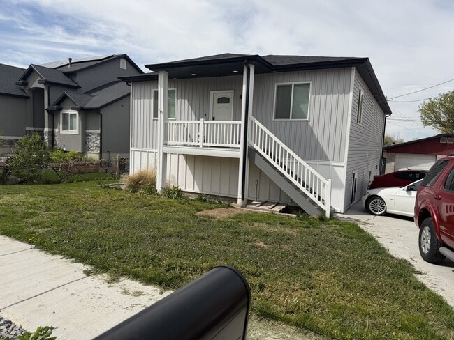 Photo - 5729 S 2400 W Unidad 1