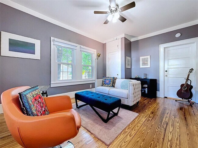 Photo - Timeless Bungalow located in the heart of Plant City Historic District