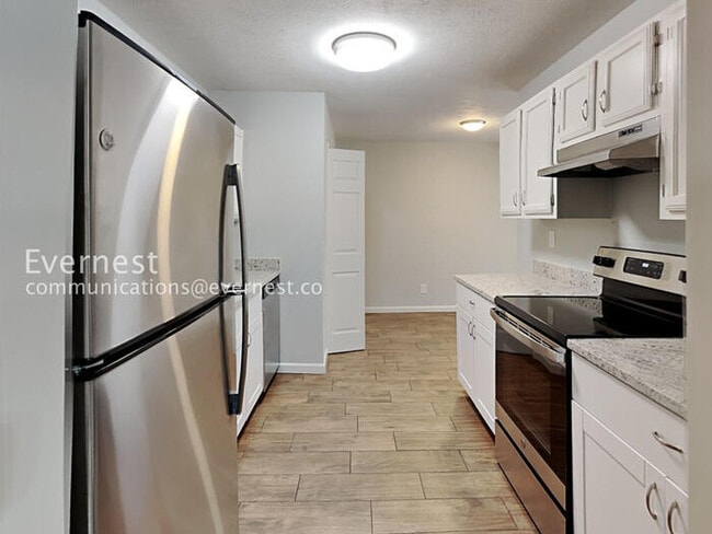 Photo - 3 Bed/2 Bath Home with Garage / Pet-Friend...