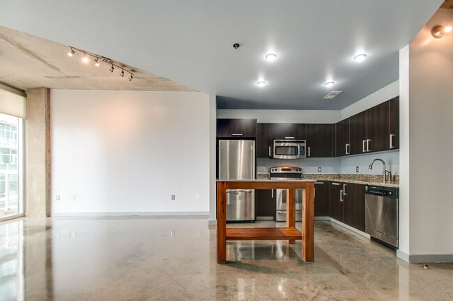 Photo - 600 12th Ave S Unit 816