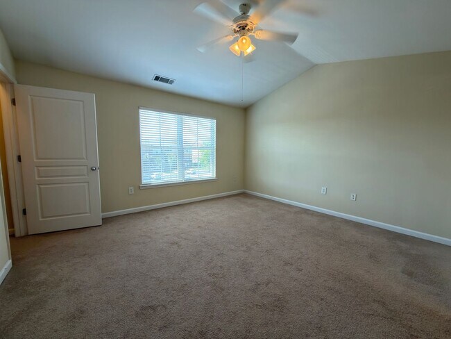Photo - NOW AVAILABLE!  3 bedroom/3 bath condo for RENT!  $2400 per month - Free Parking Unit #1528