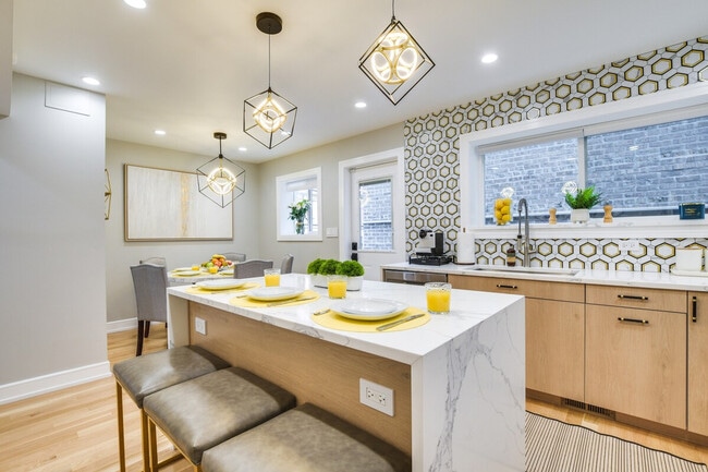 Photo - 6242 N Kenmore Ave Unidad ID1305619P