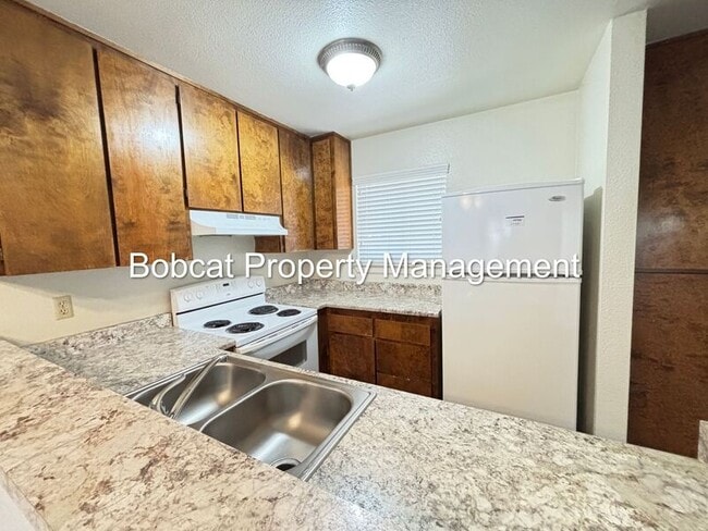 Photo - 1516 South Ct Unidad A