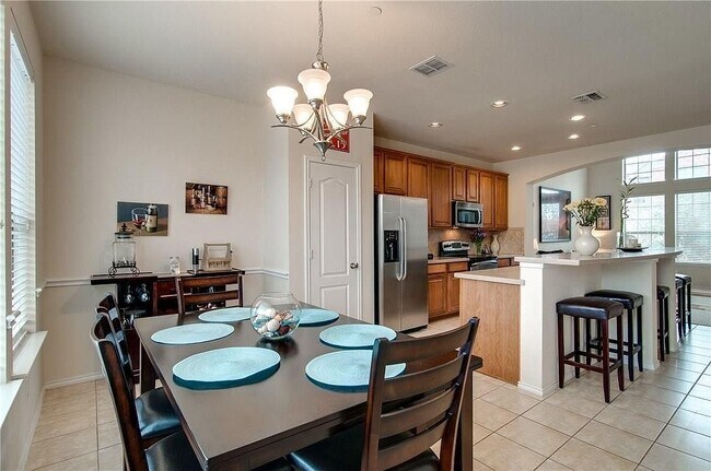 2116 Mcparland Ct