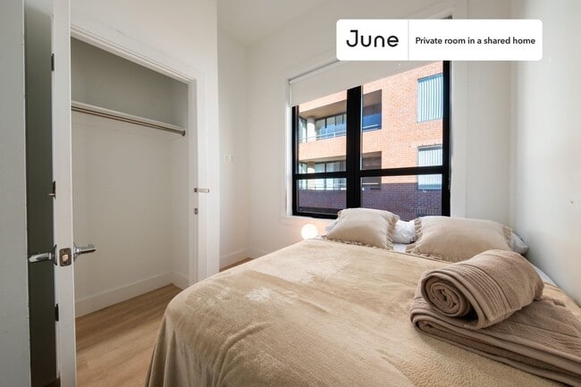 Photo - Room in Shared 4 bed/2 bath home Unit D