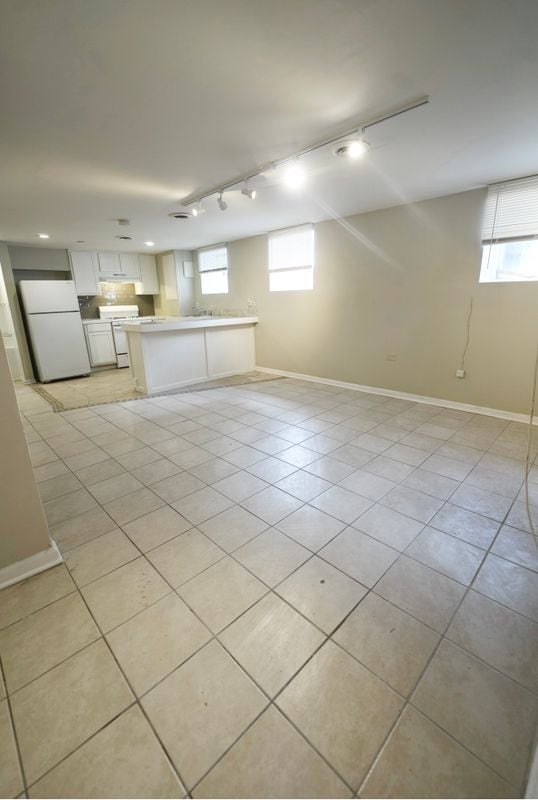 Photo - 125 S Leavitt St