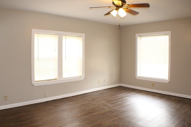 Photo - Adorable 2 bedroom 1 bath Broken Arrow Home, Close to the Rose District!