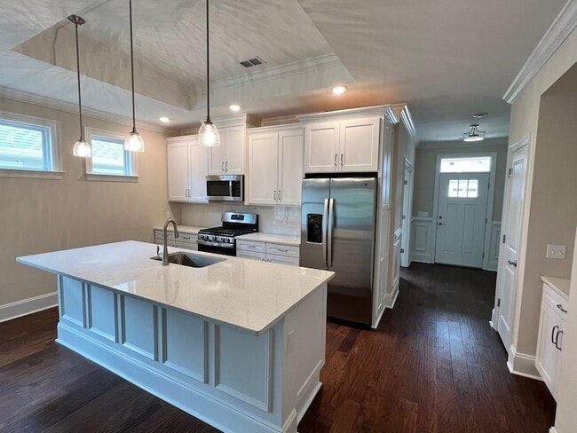 Photo - 843 Avery Park Dr