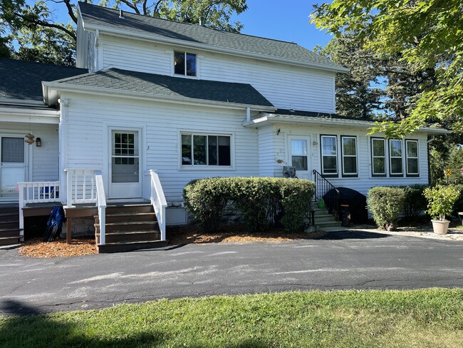 Outside view - N5385 Co Rd V Unit #1