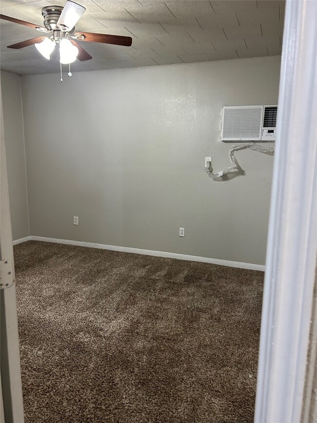 Photo - 1020 N Main St Unit 9