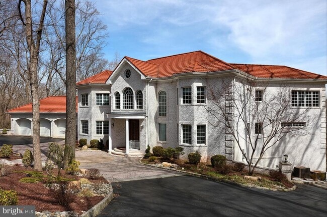 Building Photo - 429 Wendover Dr Rental