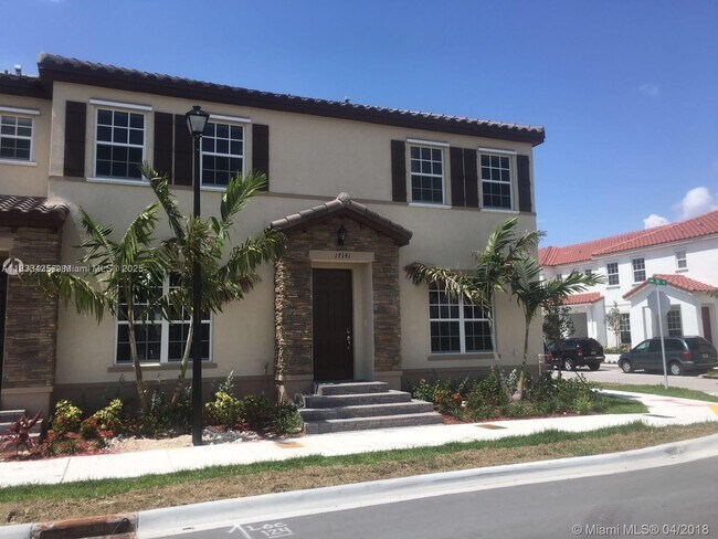 Building Photo - 17141 SW 96th St Rental