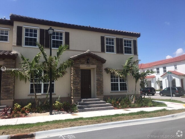 Building Photo - 17141 SW 96th St Rental