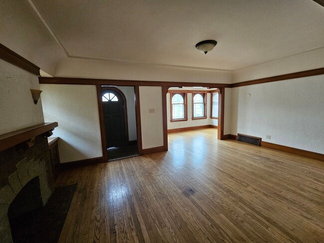 Photo - Cozy Single-family Home