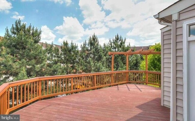 Photo - 21276 Victorias Cross Terrace
