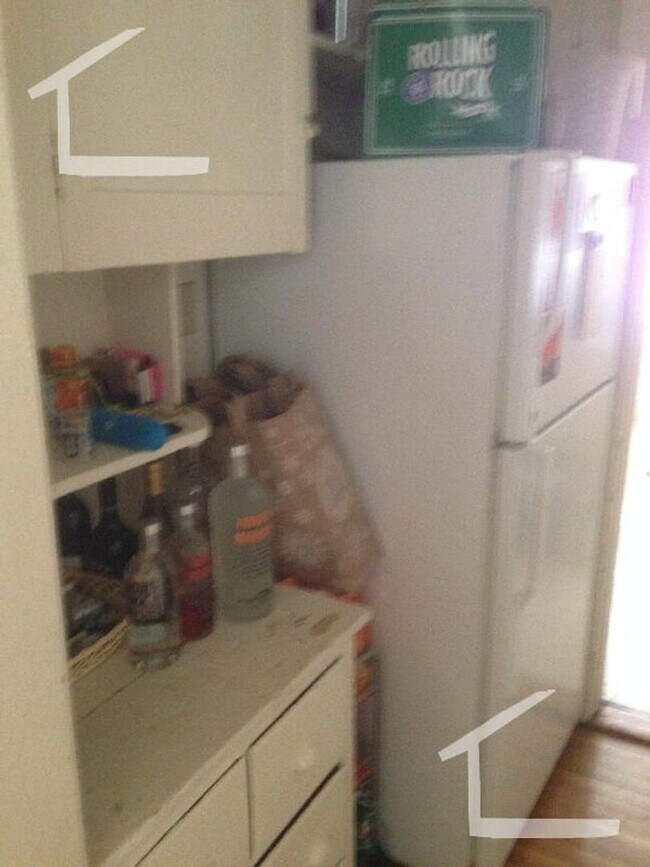 Photo - Great 3 Bed Available 11/1 in Brookline