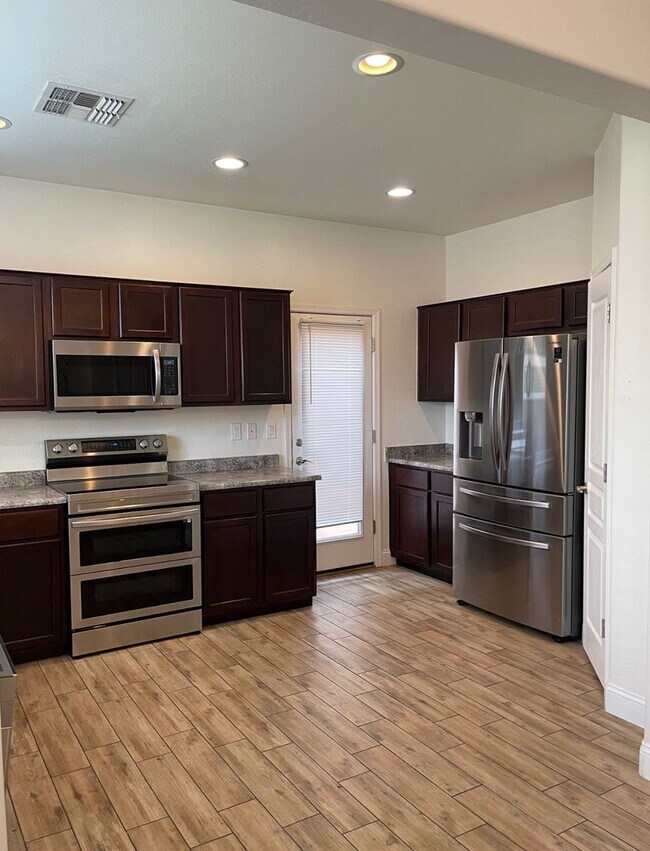 Photo - 3 BD IN POWER RANCH