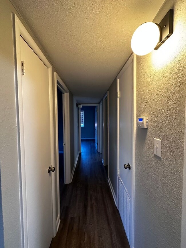 Photo - 507 W K St